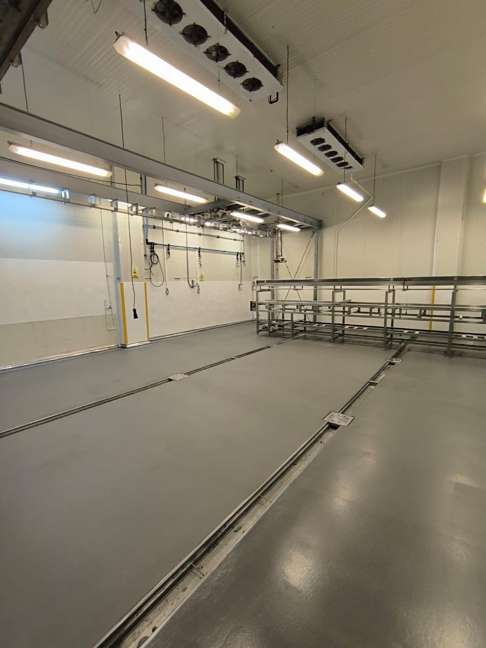 Piso en cava de Refrigeración